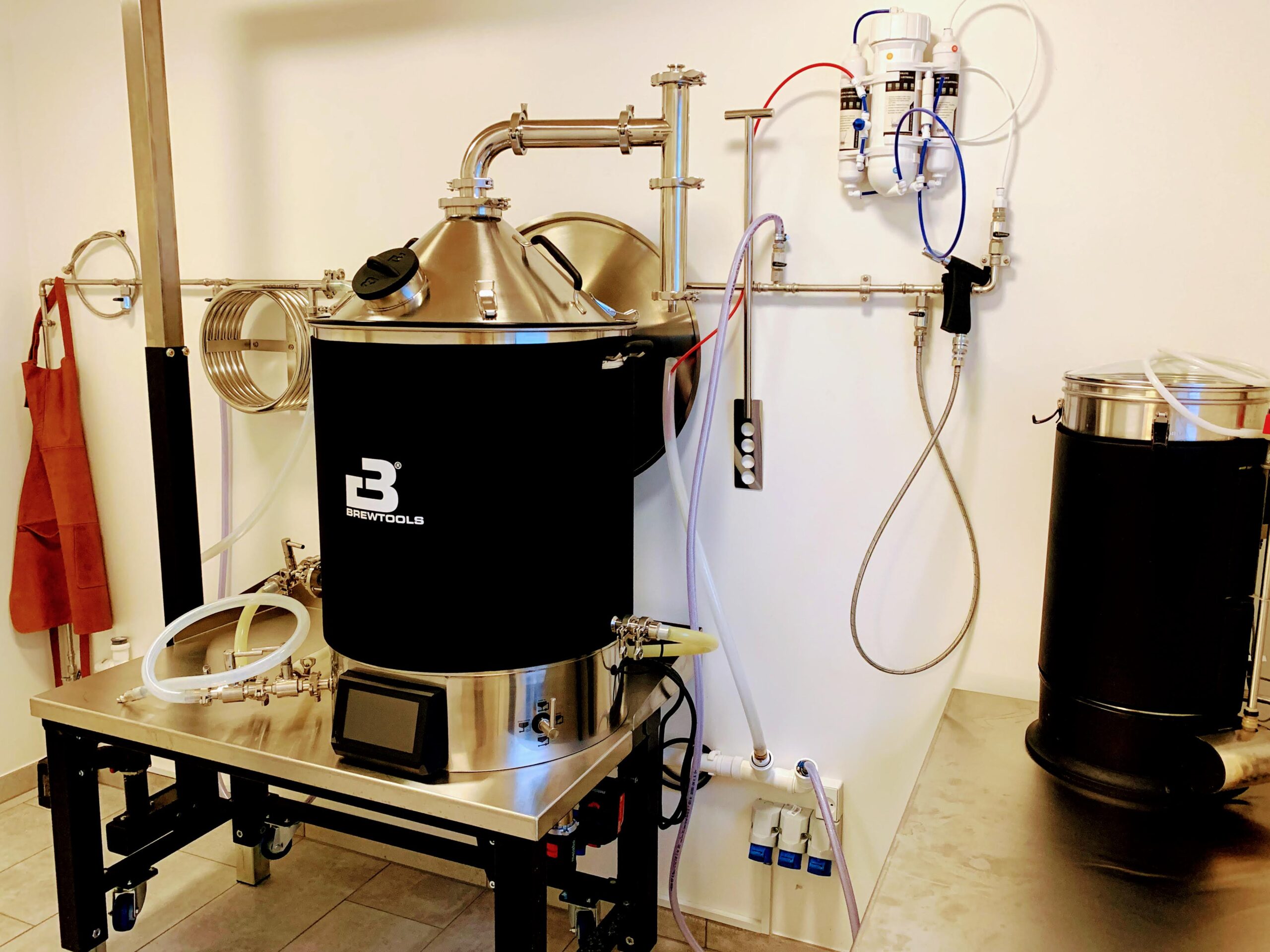 Brygudstyr i nanobryggeriet An Odder Beer